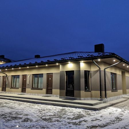 Karavan Hotel Bila Krynytsya  Exterior foto