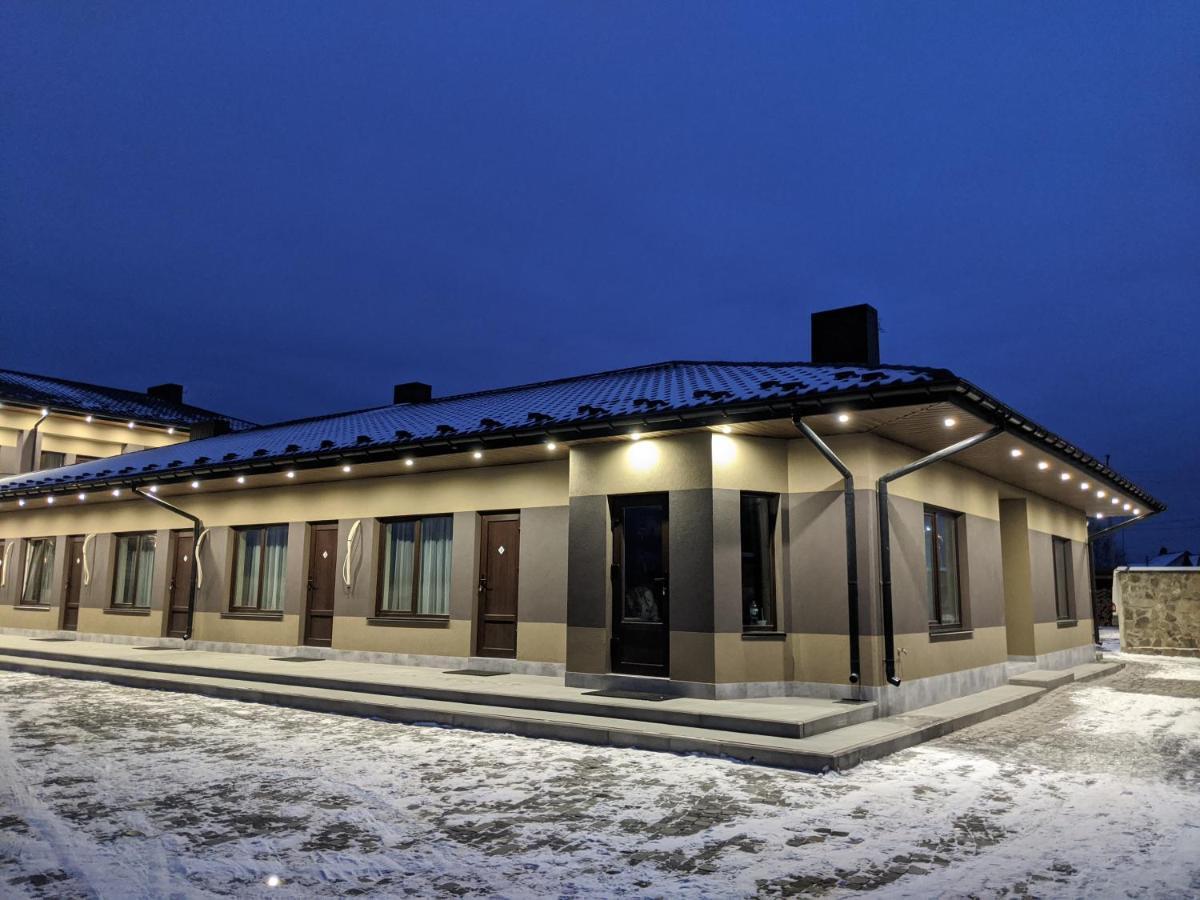 Karavan Hotel Bila Krynytsya  Exterior foto