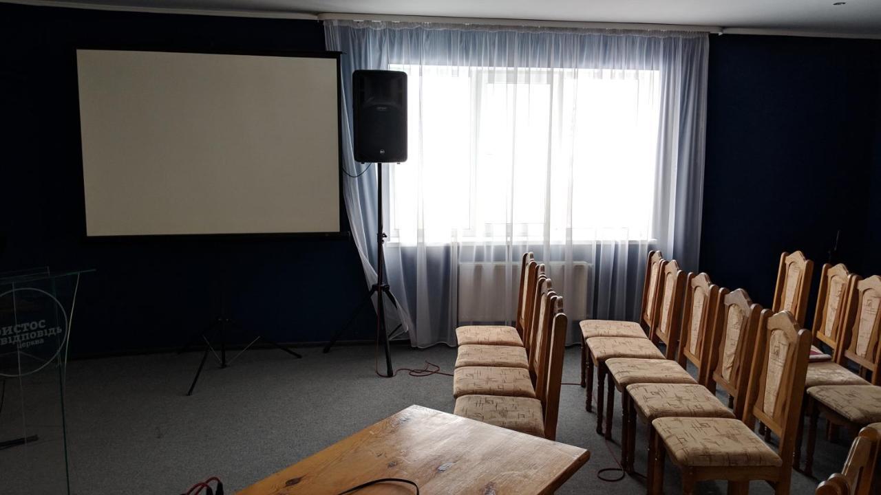 Karavan Hotel Bila Krynytsya  Exterior foto